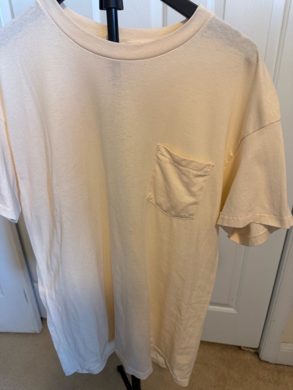 Roebuck Men's Short-Sleeve Pocket Tee in Light Cream